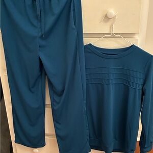 Amazon Teal Women's Set